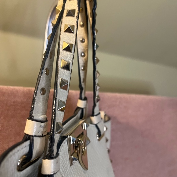 Valentino Garavani Mini Rockstud Grainy Calfskin Bag - Picture 9 of 16